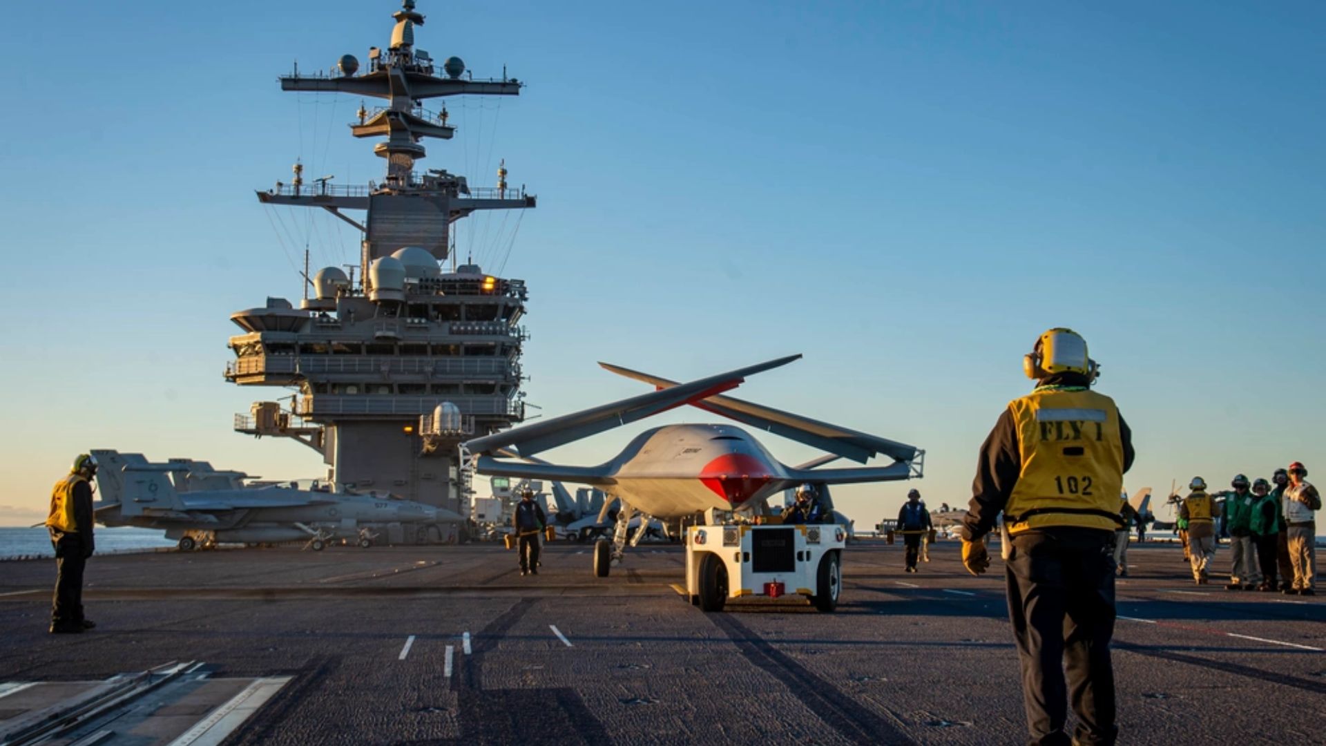 Boeing получила $562 млн на серийный выпуск дрона-заправщика MQ-25
