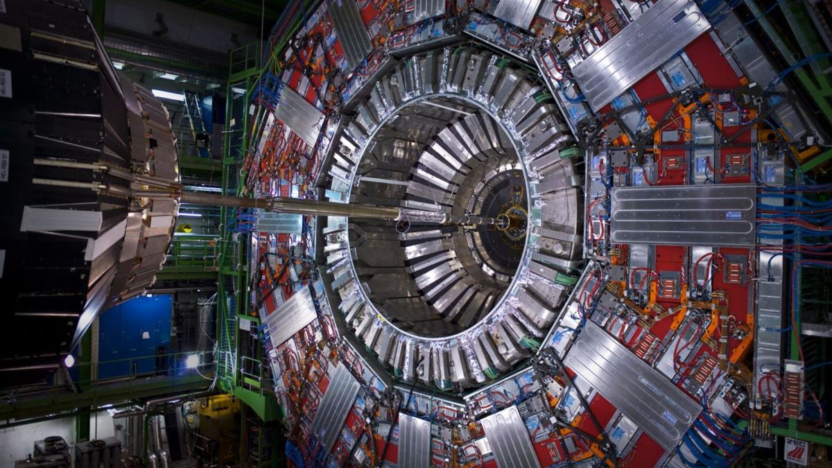 Niobium-tin superconductors scale up for fusion magnets reaching peak 20-tesla fields