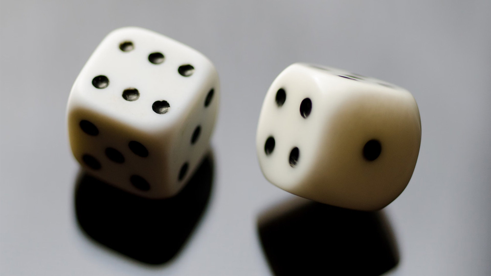 Even quantum theory may not let rational agents agree to disagree