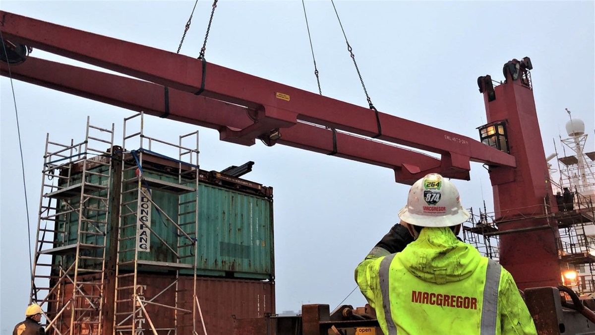 China-built 240m LNG ferries with 5,400 lane meters capacity land major equipment deal