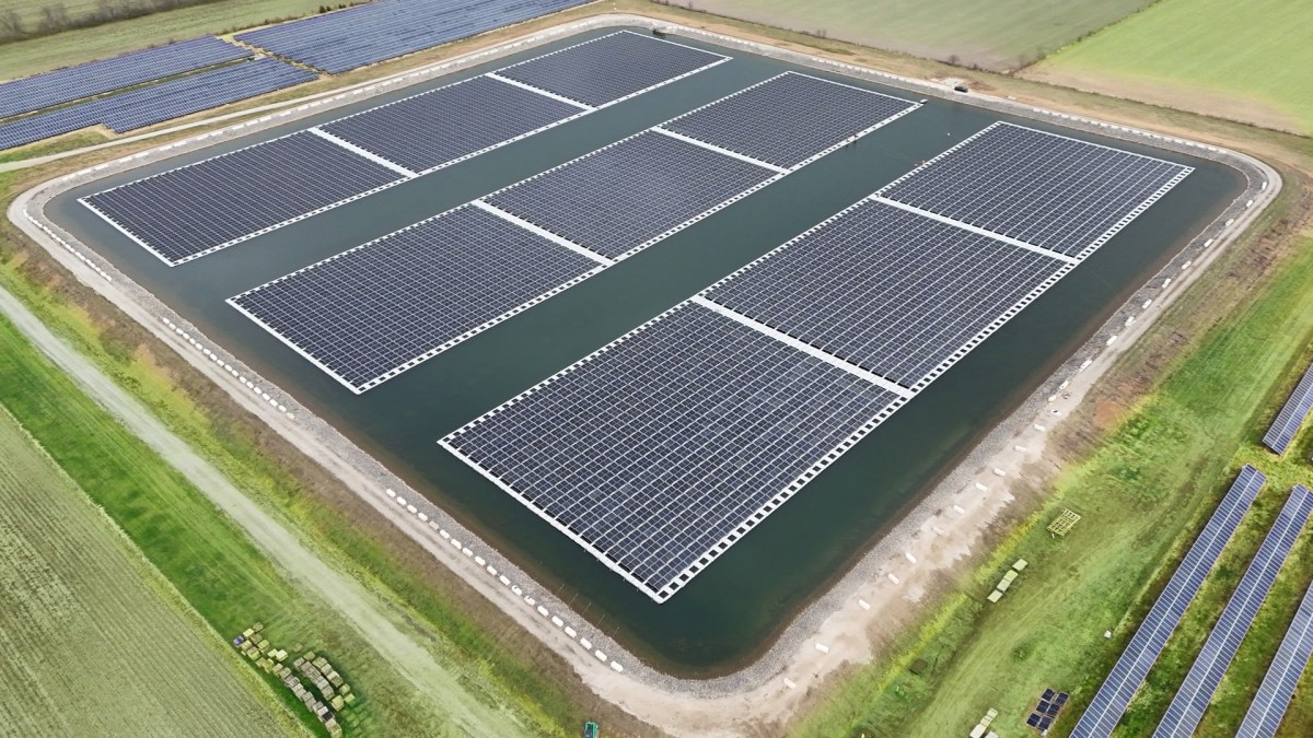 6MW floating solar array turns Ohio reservoir into power site, saves 30 acres of land