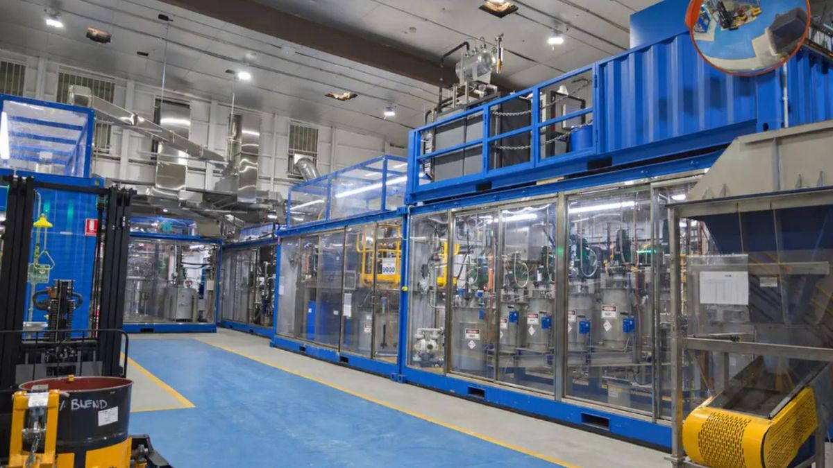 Low-temperature process removes arsenic from copper while preserving metal yields