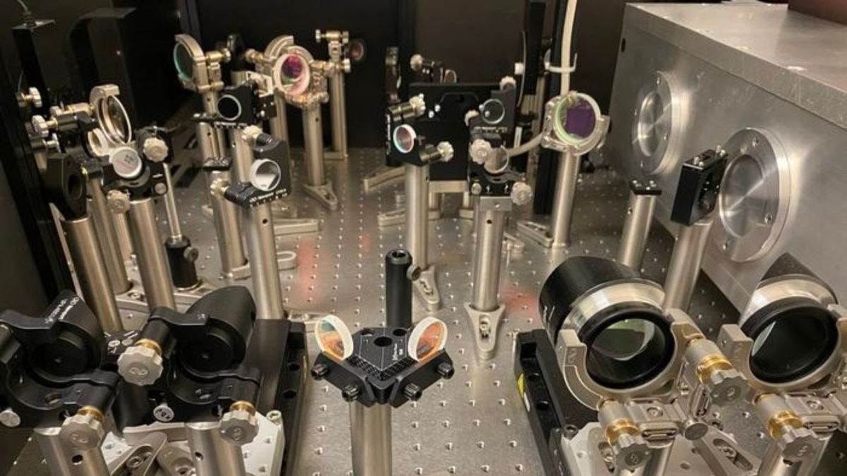 Bismuth sulfide-based semiconductor cuts solar energy loss by 75% in laboratory tests