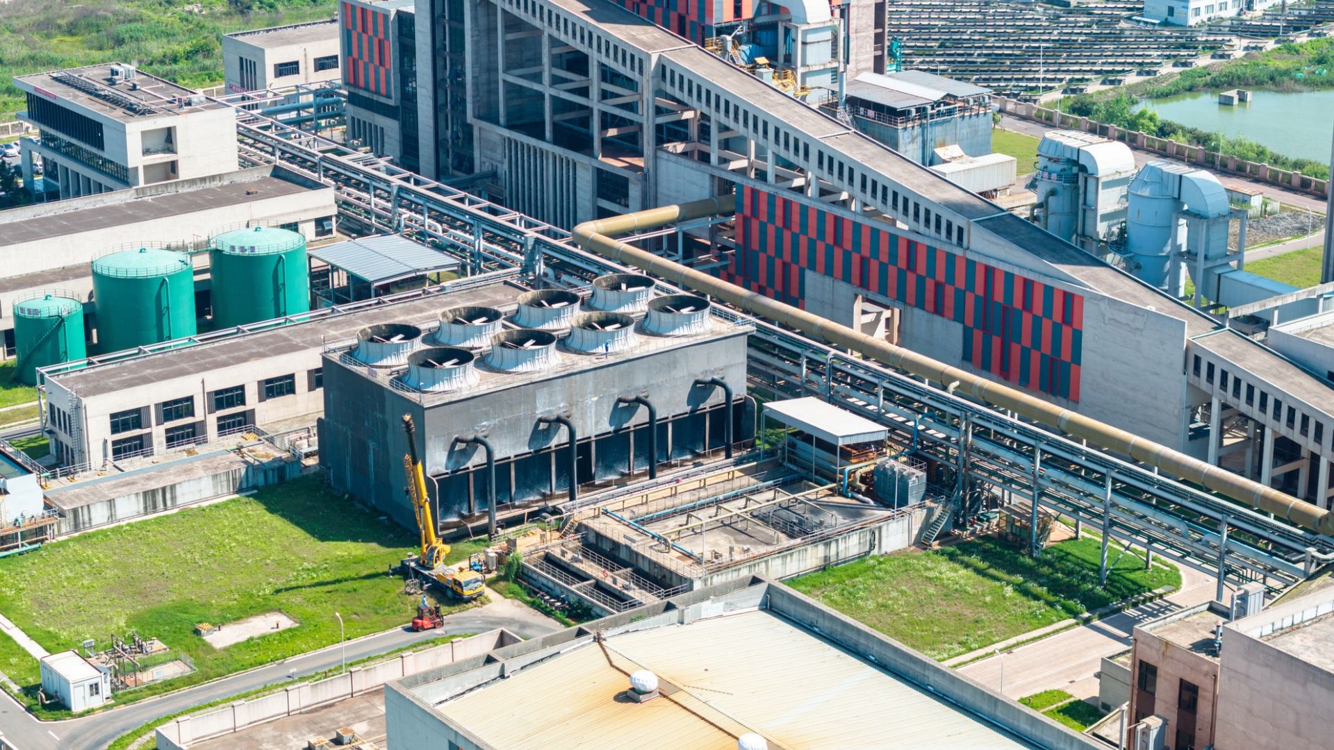 World-first waste-to-energy plant set to process 2 tons of waste per day