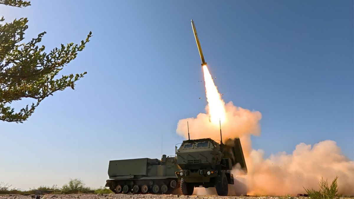 US Army rocket changes targets midair and destroys a moving threat in live-fire test