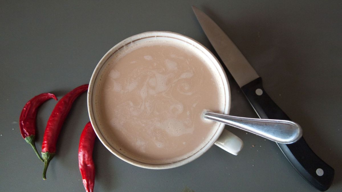 AI-powered wearables recreate five food smells sent over the internet
